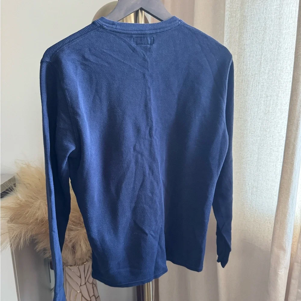 Polo by Ralph Lauren Men's Deep Blue Long Sleeve Tee - Picture 5 of 7